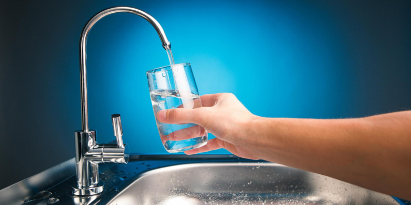 Hundreds of Chemicals in Tap Water